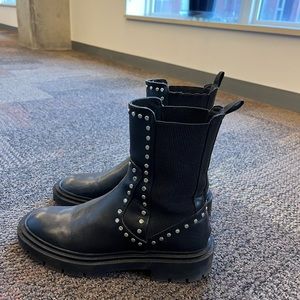 Zara boots size 39 (8/8.5)